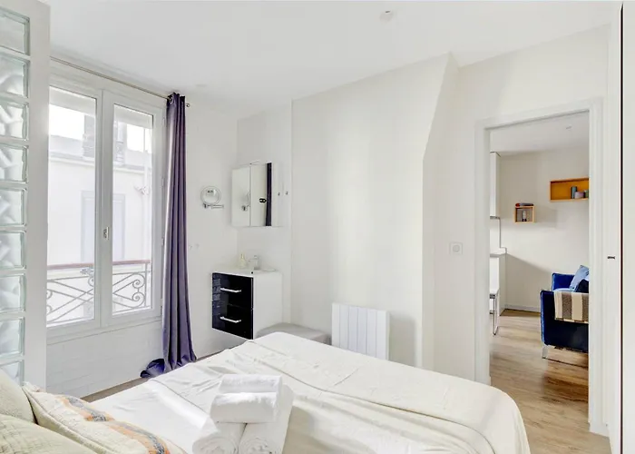 Eiffel Tower & Invalides - 1br - Cityapartmentstay شقة باريس